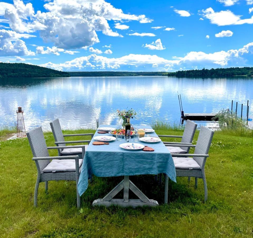 أوبسالا Bastuviken Bed And Breakfast المظهر الخارجي الصورة