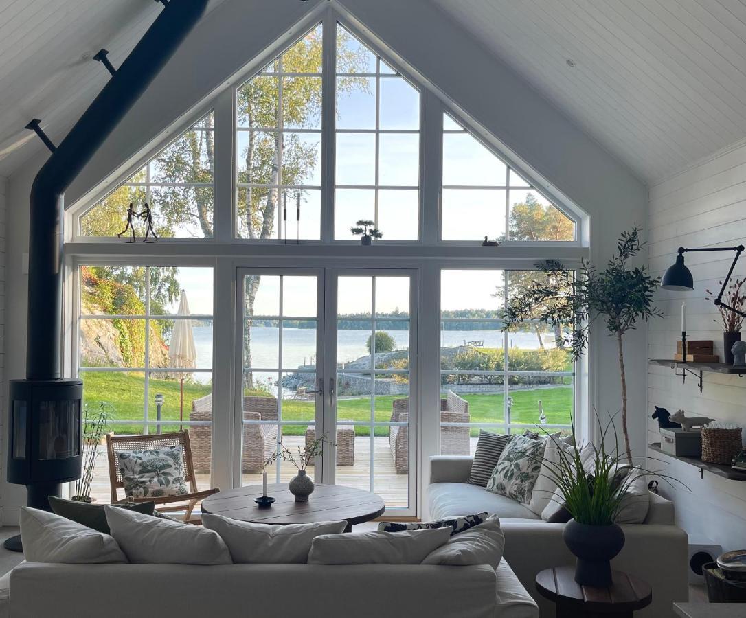 أوبسالا Bastuviken Bed And Breakfast المظهر الخارجي الصورة