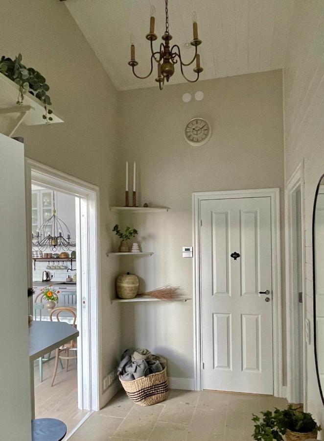 أوبسالا Bastuviken Bed And Breakfast المظهر الخارجي الصورة